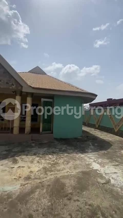 4 bedroom House for sale Temple ,olaniyi Road Abule Egba Lagos
