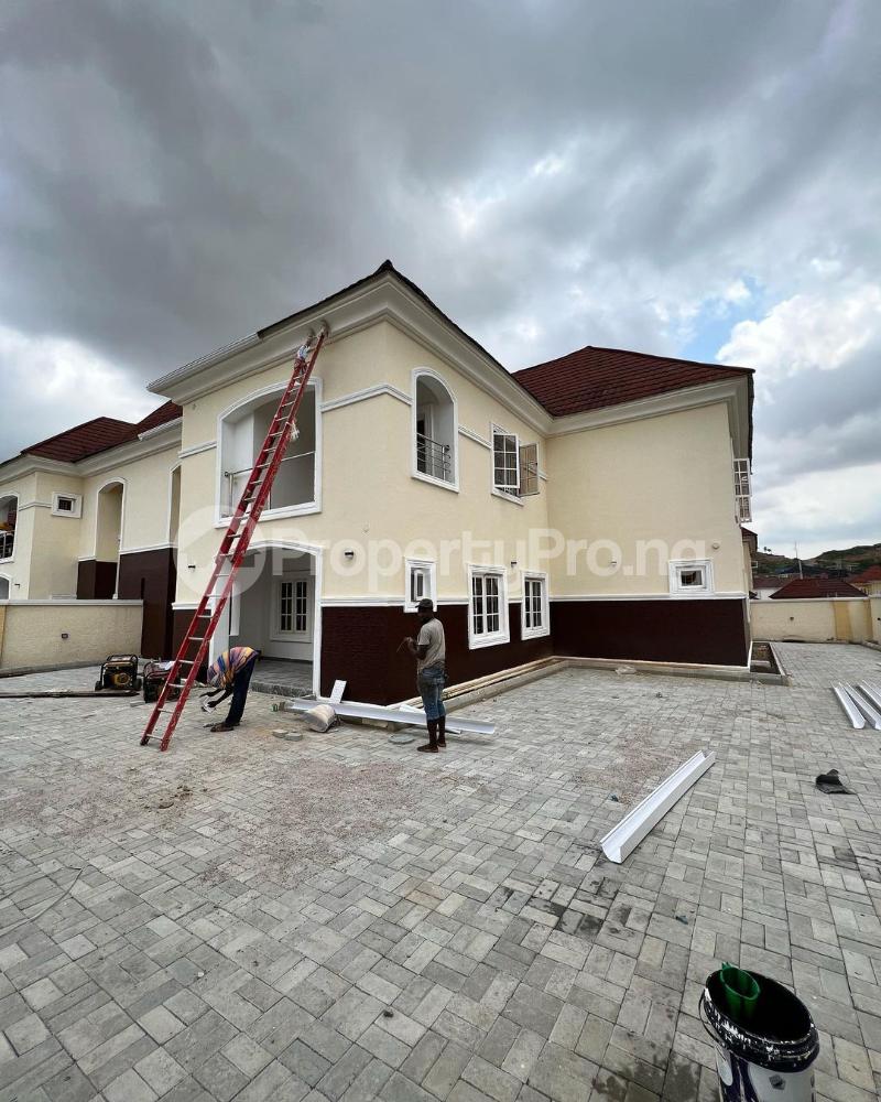 5 bedroom House for rent Guzape Abuja