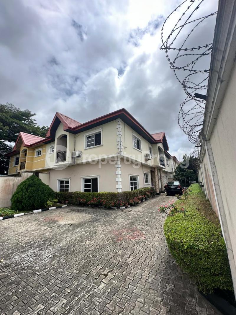 4 bedroom House for sale VGC Lekki Lagos