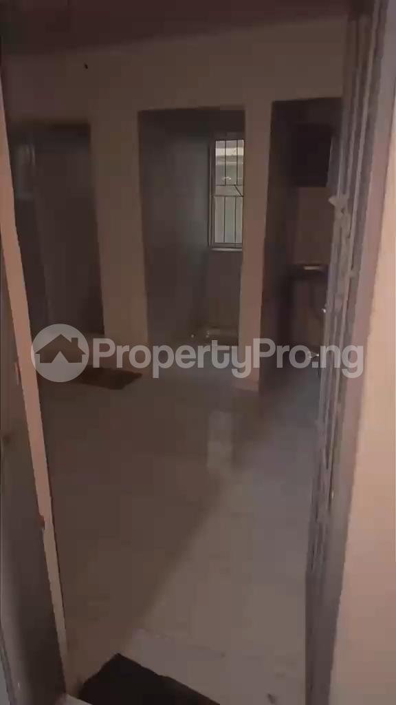 Flat / Apartment for rent Off Ogunlade Drive Surulere Surulere Lagos