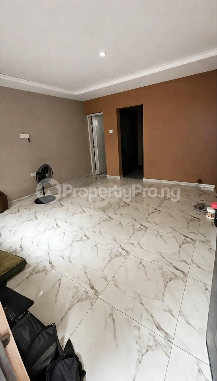 2 bedroom Flat / Apartment for rent Off Isaac John Yaba Lagos