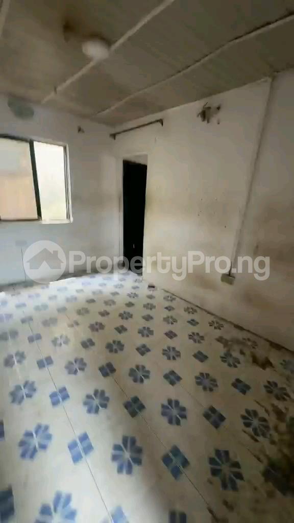 1 bedroom Flat / Apartment for rent Laula Street Akoka Yaba Lagos