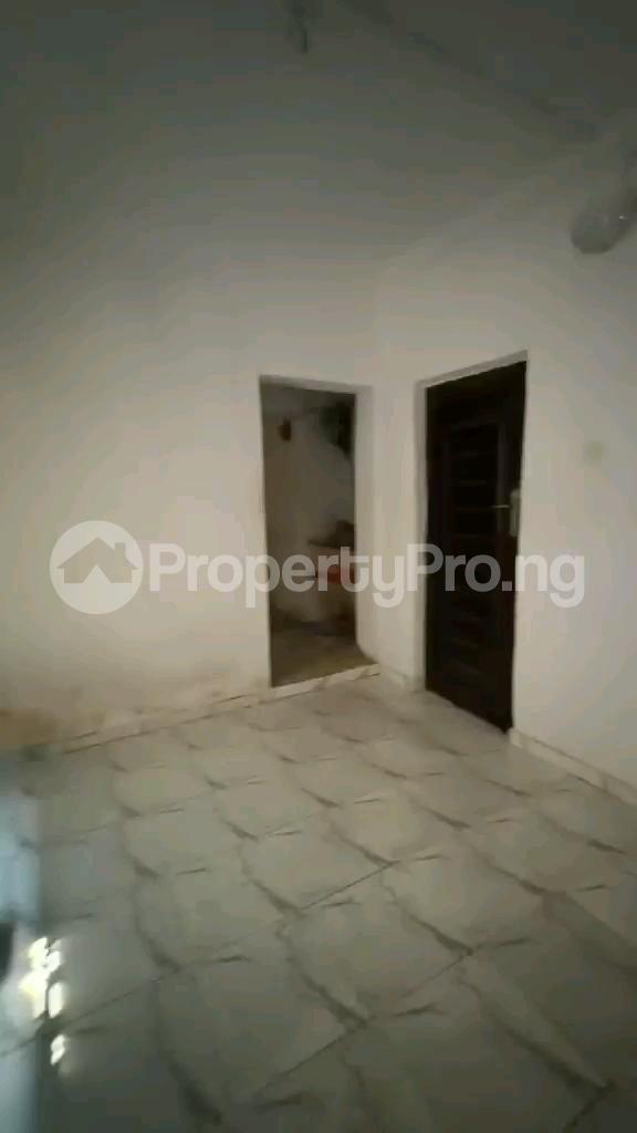 1 bedroom Flat / Apartment for sale Fadeyi Shomolu Lagos
