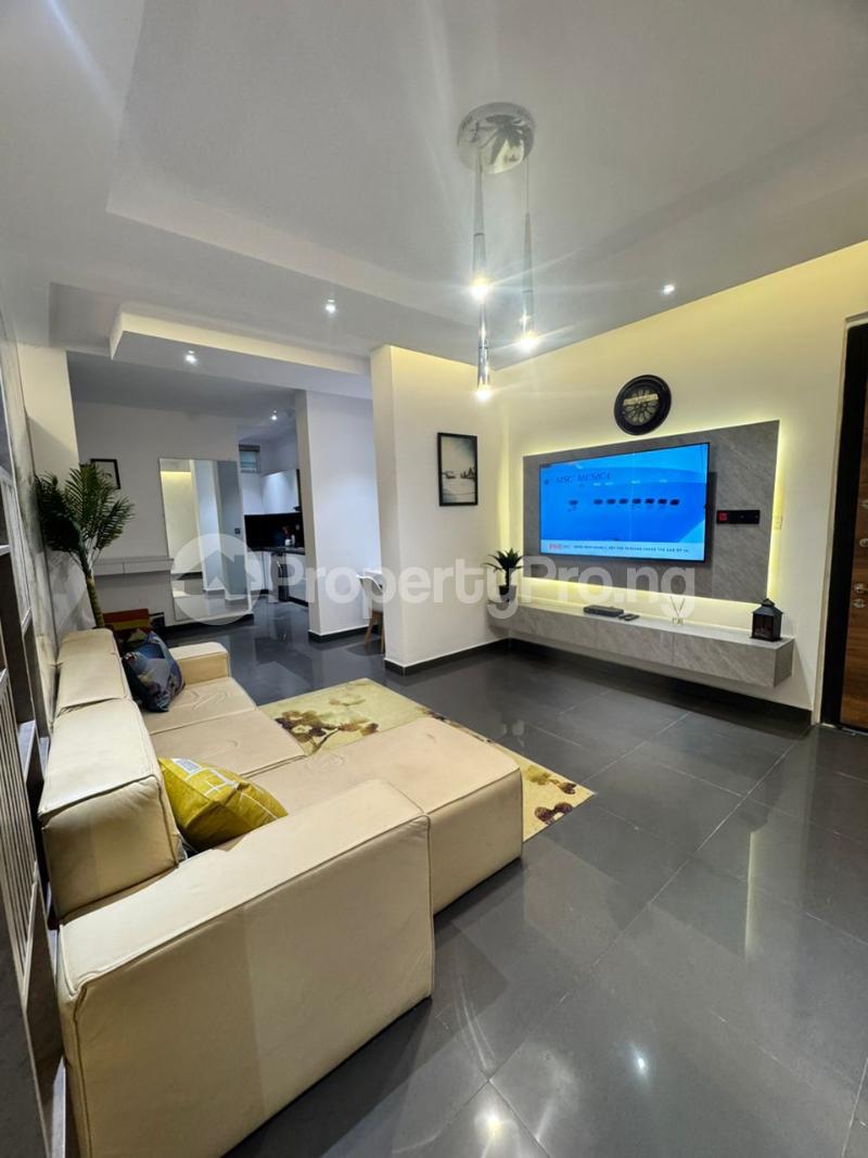 1 bedroom House for shortlet Ikoyi Lagos