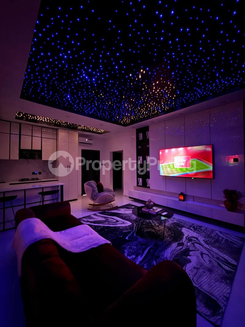 1 bedroom Flat / Apartment for shortlet chevron Lekki Lagos