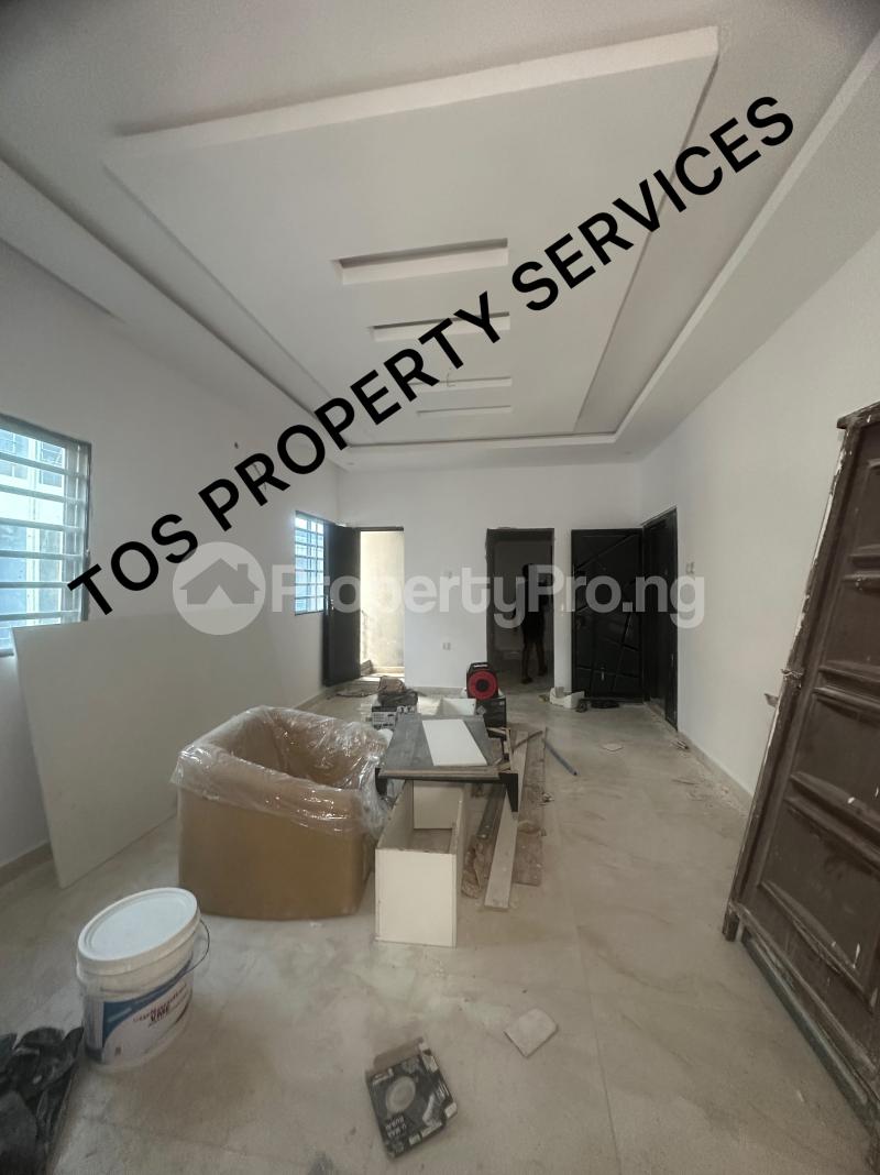 2 bedroom Flat / Apartment for rent Alagomeji, Yaba, Lagos. Alagomeji Yaba Lagos
