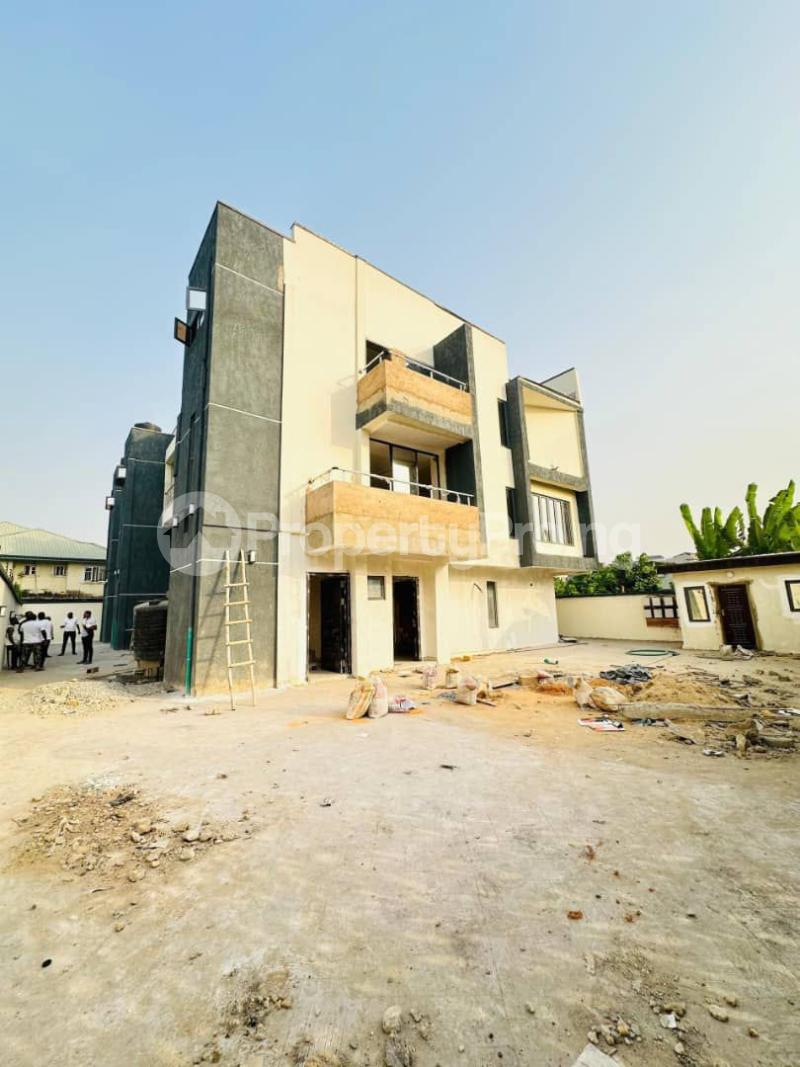 House for sale Magodo Phase 2 Kosofe/Ikosi Lagos