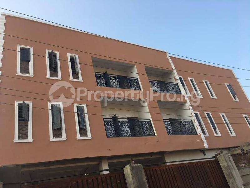 2 bedroom Flat / Apartment for sale Gated , Tared, Secured Bode Thomas Surulere Lagos