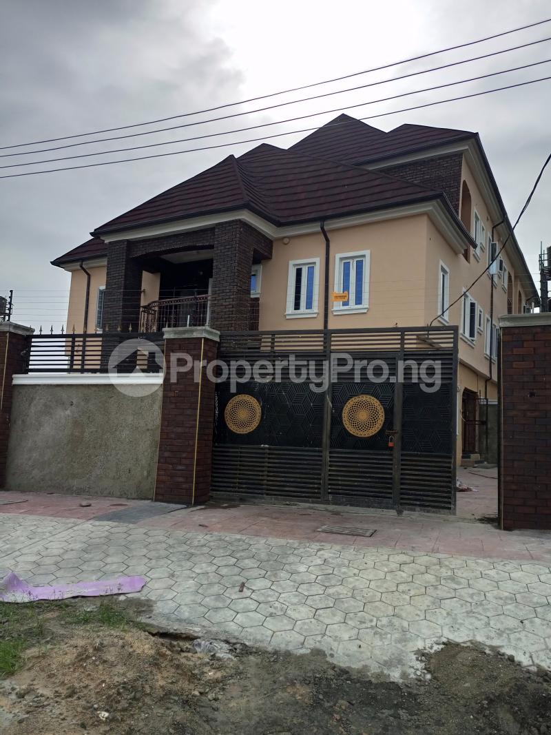 2 bedroom Flat / Apartment for rent Divine Avenue, Bucknor Estate,close To Community Bridge Ago, Bucknor Isolo Lagos