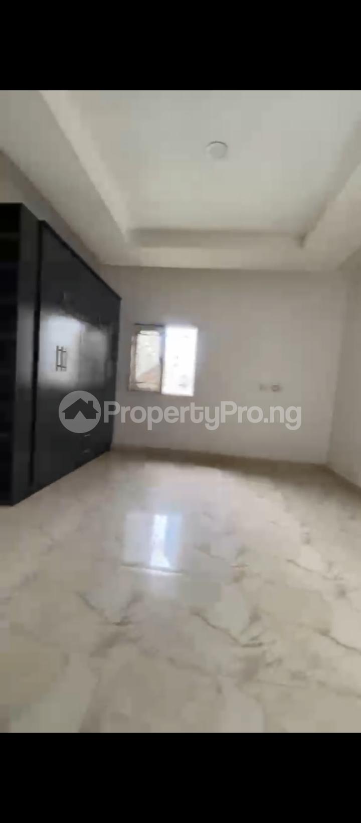2 bedroom House for rent Jahi Jahi Abuja