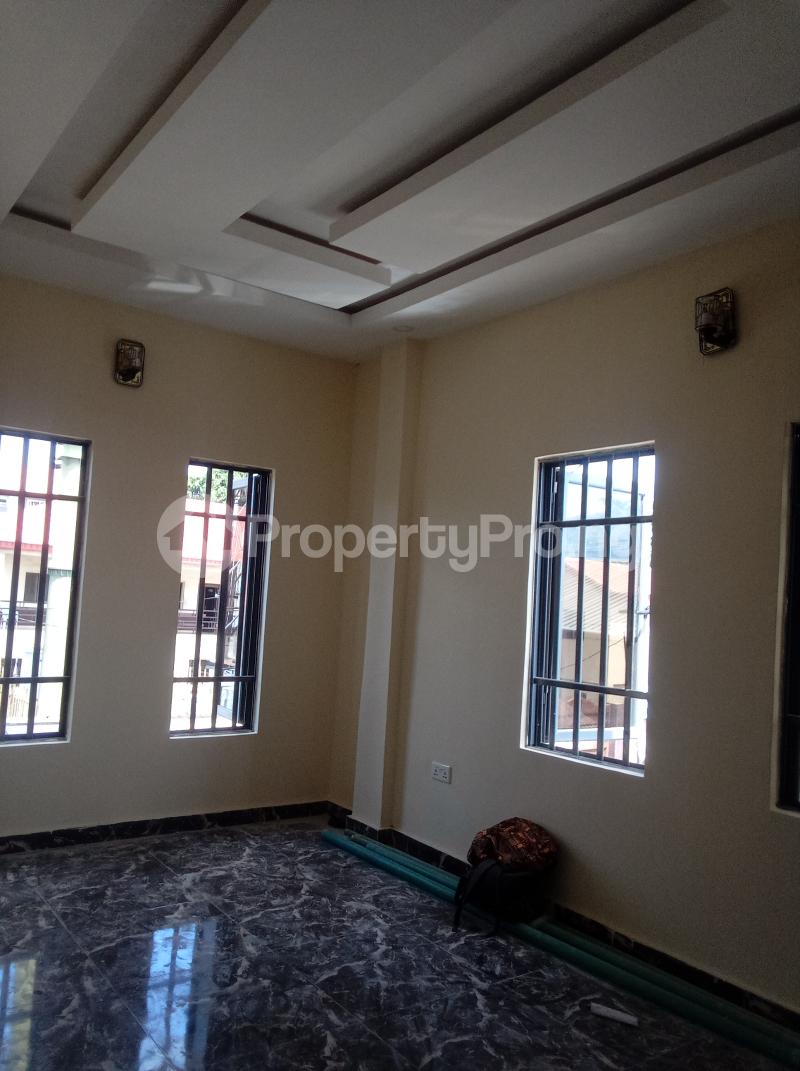 2 bedroom Flat / Apartment for rent Omololu Randle Avenue Surulere Lagos
