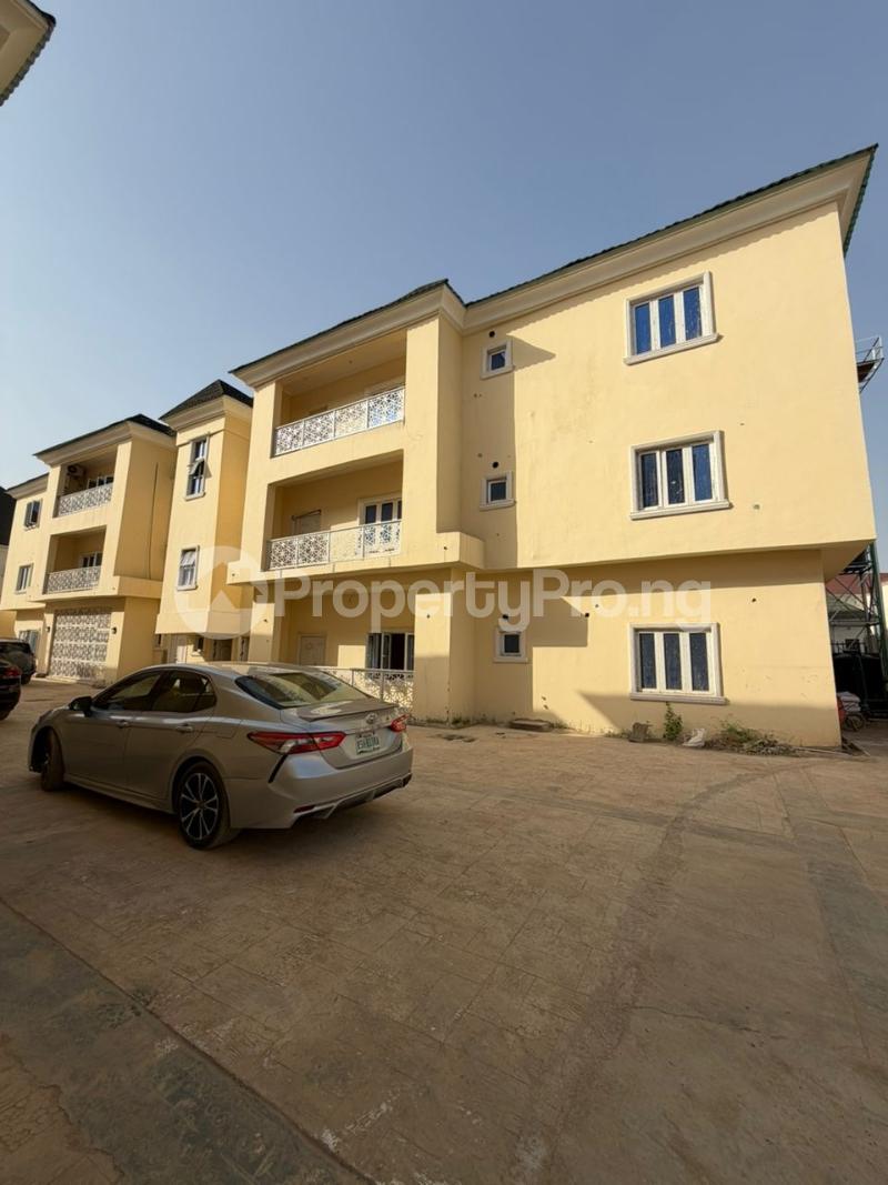 3 bedroom Flat / Apartment for sale Katampe Abuja