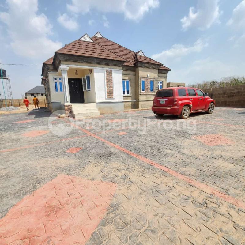 3 bedroom House for sale Akala Express Ibadan Oyo