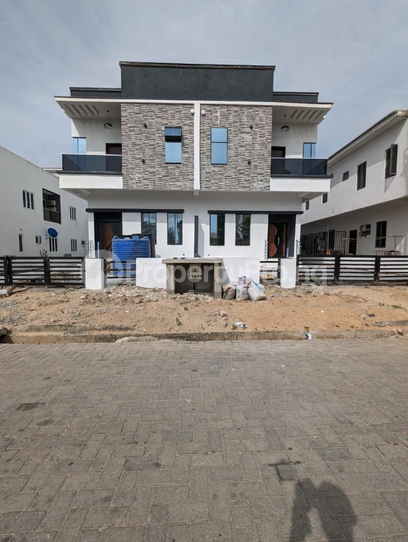 4 bedroom House for sale Buena Vista Estate, Orchid Road, Lekki Lagos