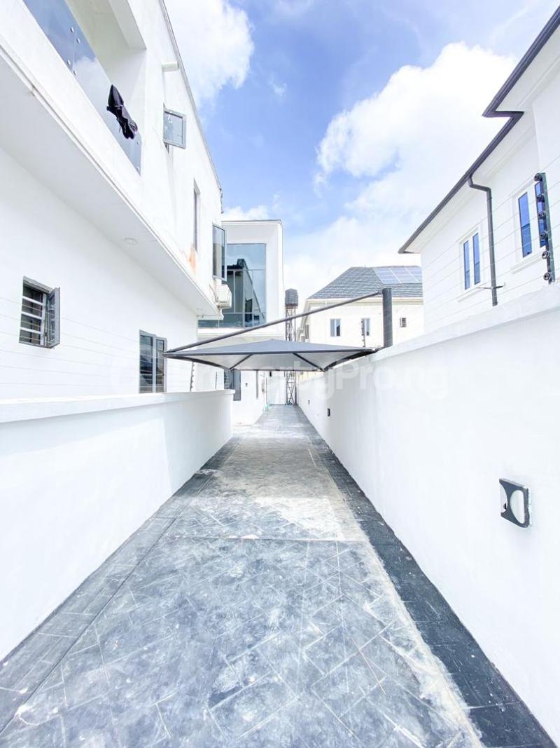 4 bedroom House for sale Tulip Haven Estate, Chevron Drive, chevron Lekki Lagos