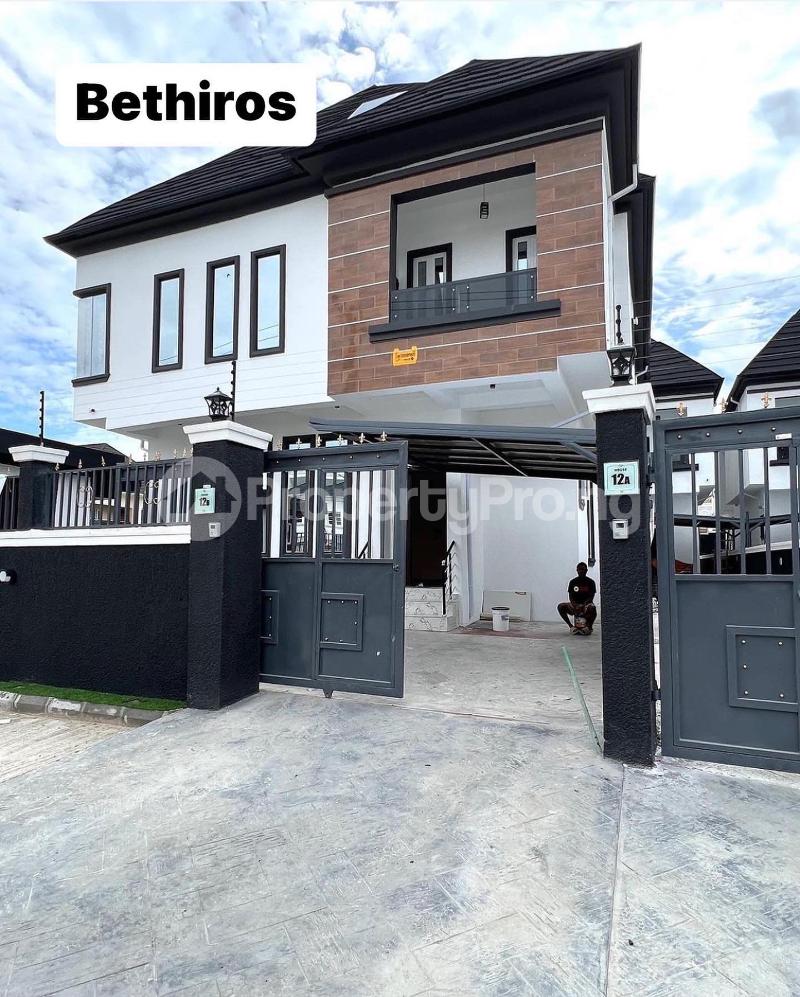 4 bedroom House for sale chevron Lekki Lagos