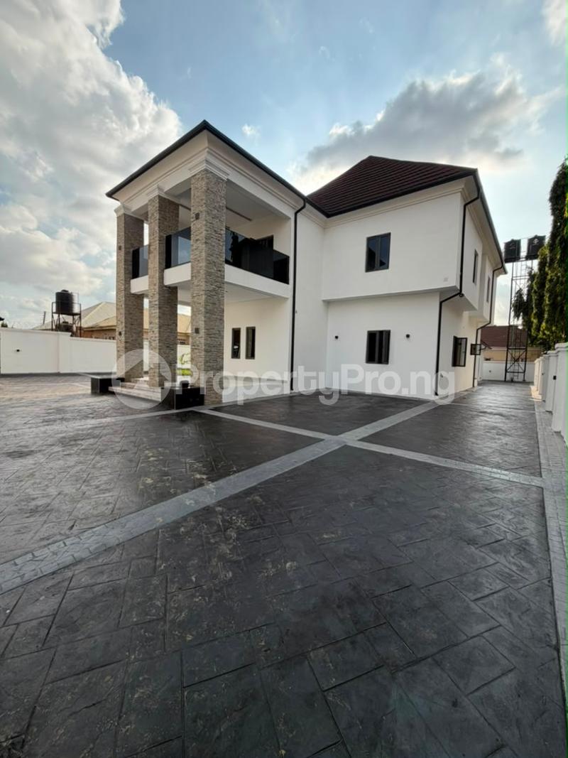 4 bedroom House for sale Lokogoma Abuja