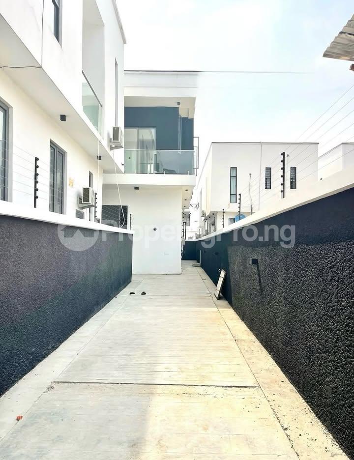4 bedroom House for sale Chevron Lekki Lagos - 0