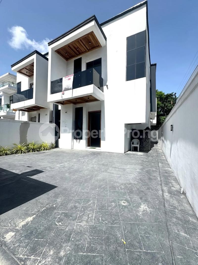 4 bedroom House for sale Chevron Lekki Lagos