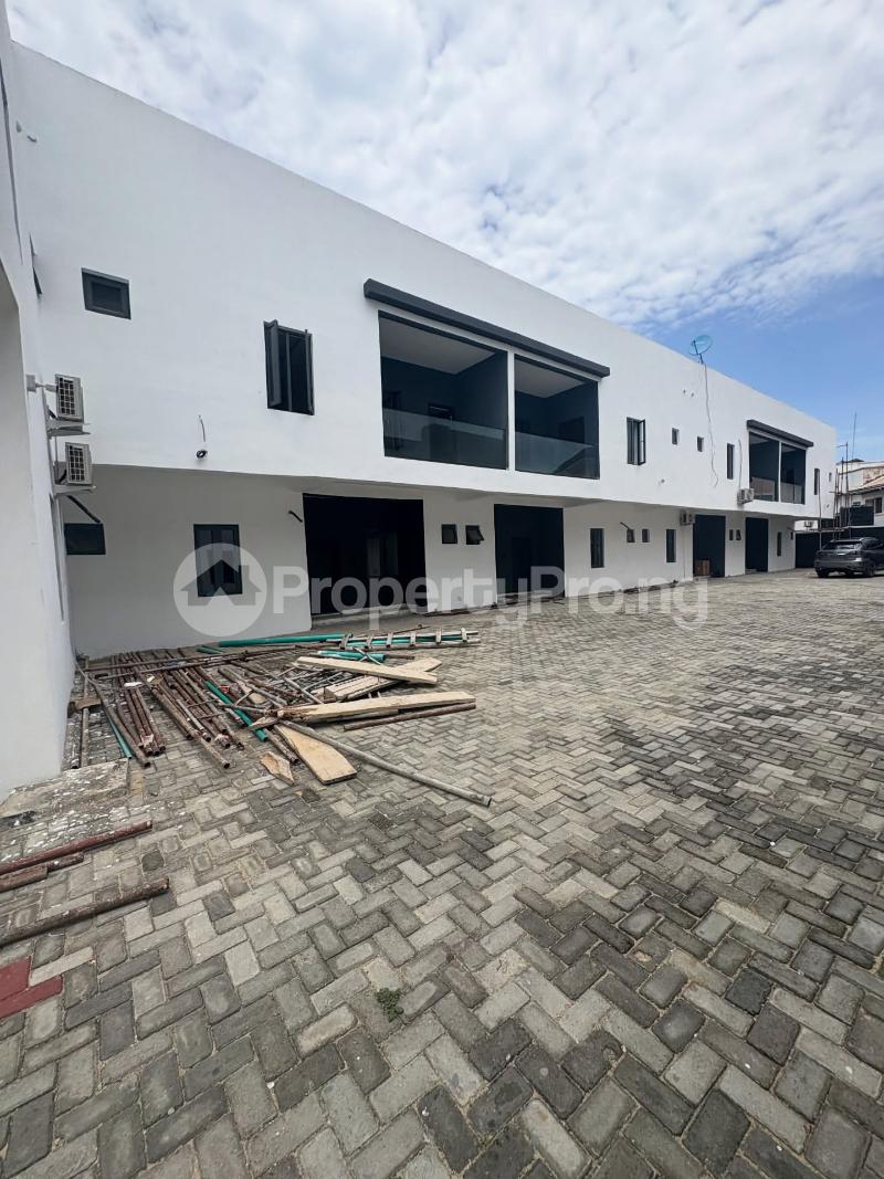 4 bedroom House for sale Ikota Lekki Lagos