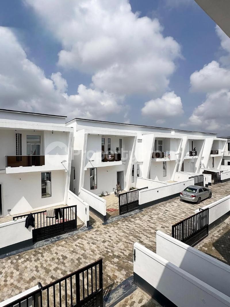 4 bedroom House for sale Ikota Lekki Lagos