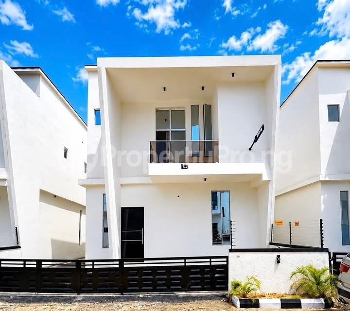 4 bedroom House for rent Ikota Lekki Lagos