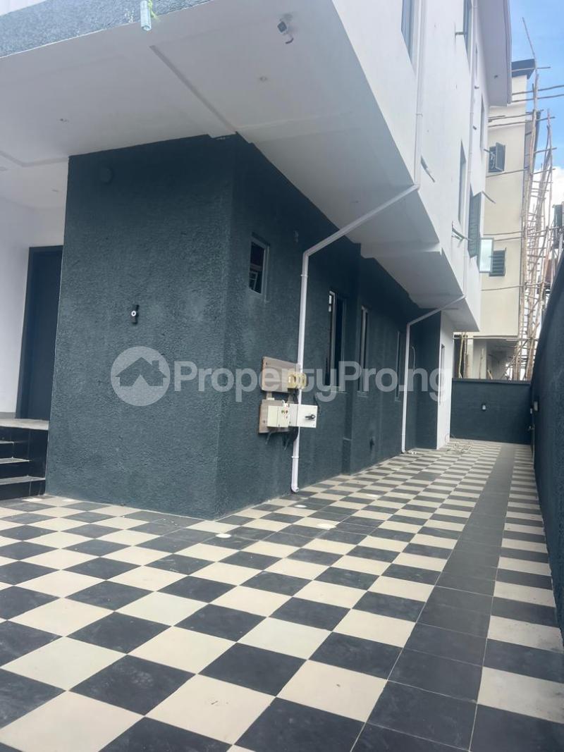 4 bedroom House for rent Estate Adeniyi Jones Ikeja Lagos