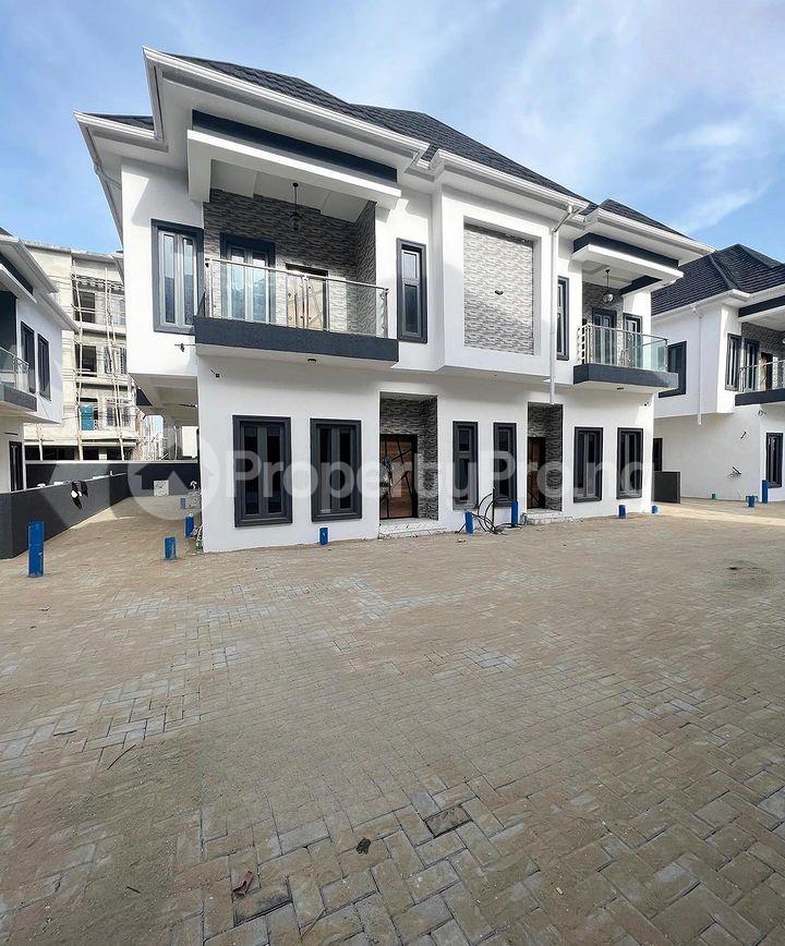 4 bedroom House for sale Ologolo Lekki Lagos