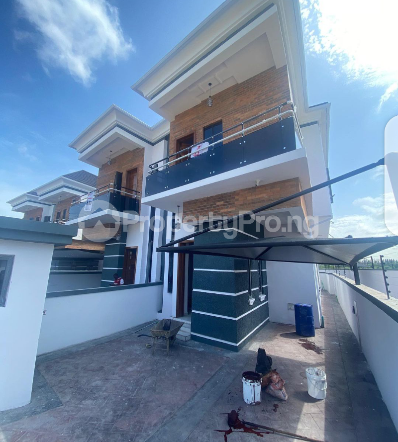 House for sale C chevron Lekki Lagos