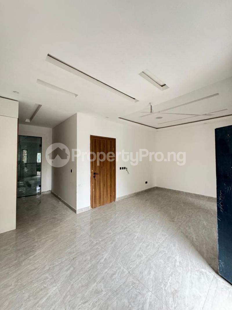 4 bedroom House for sale Omole phase 2 Ojodu Lagos