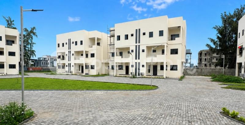 4 bedroom House for rent Osapa london Lekki Lagos