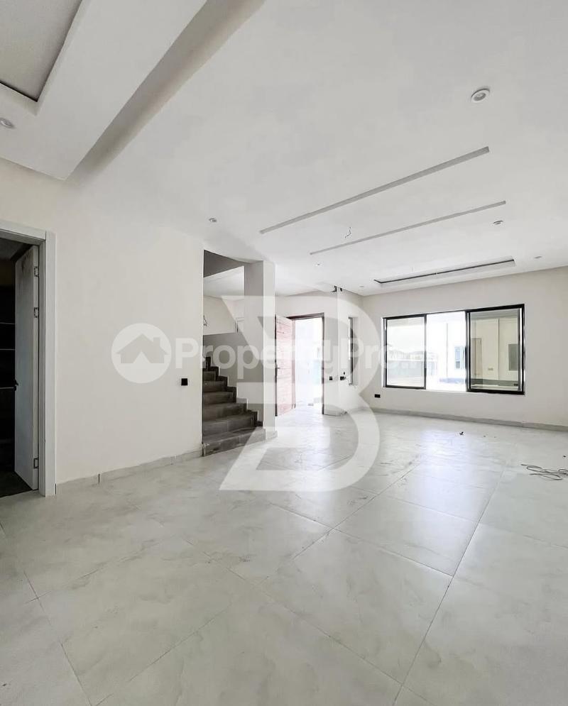 4 bedroom House for sale Jakande Ikate Lekki Lagos