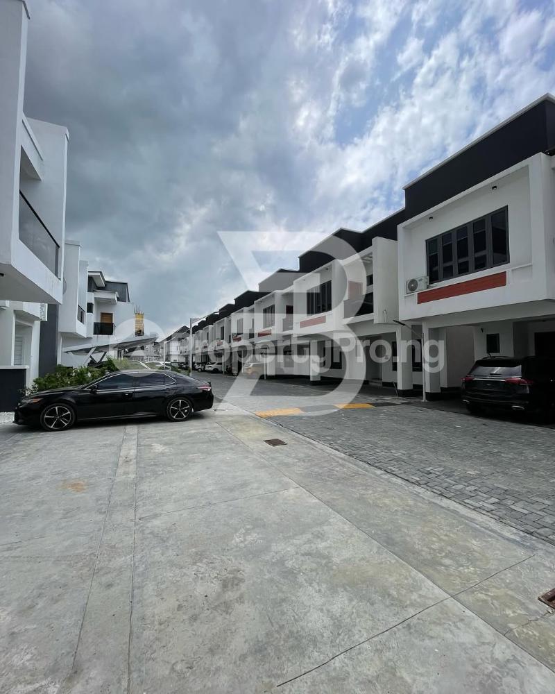 4 bedroom House for sale Jakande Ikate Lekki Lagos