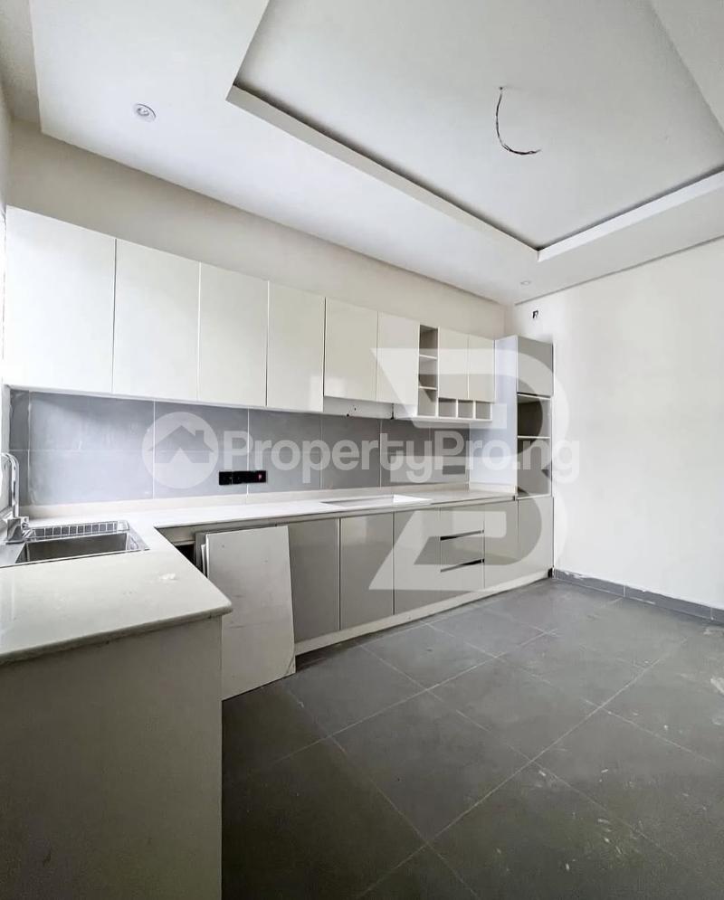 4 bedroom House for sale Jakande Ikate Lekki Lagos