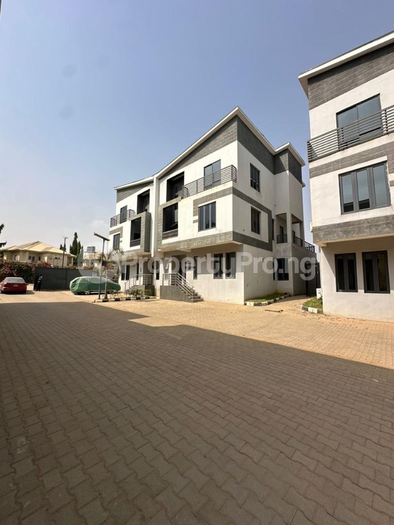 4 bedroom House for sale Kado Abuja