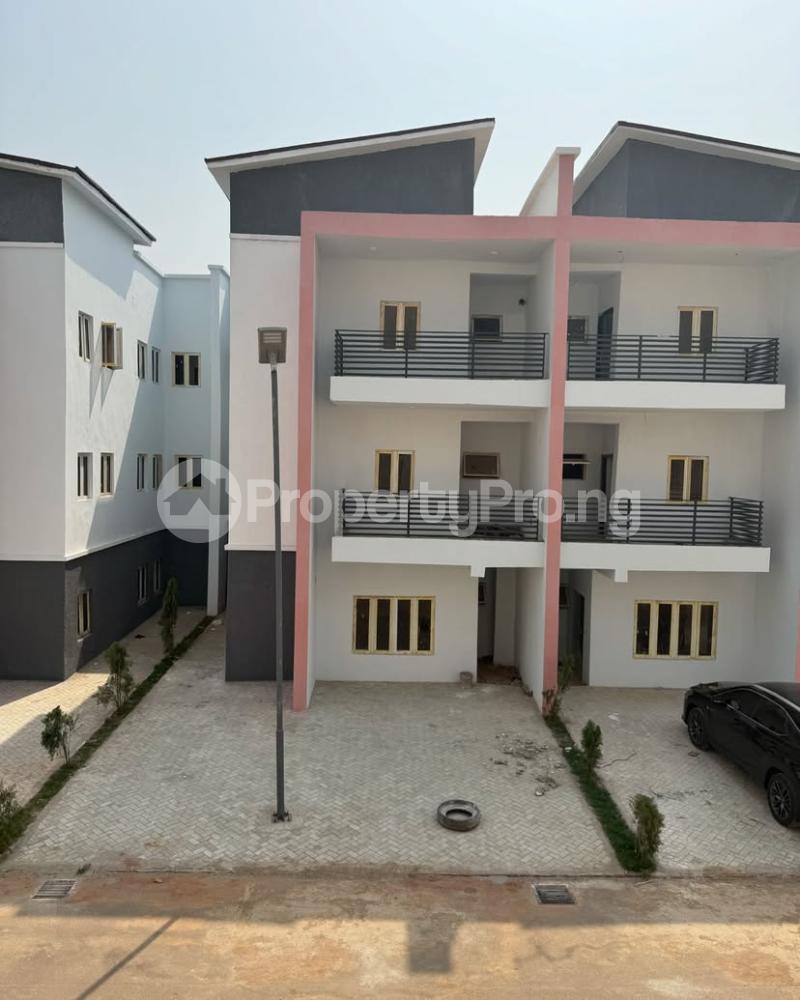 4 bedroom House for sale Gwarinpa Abuja