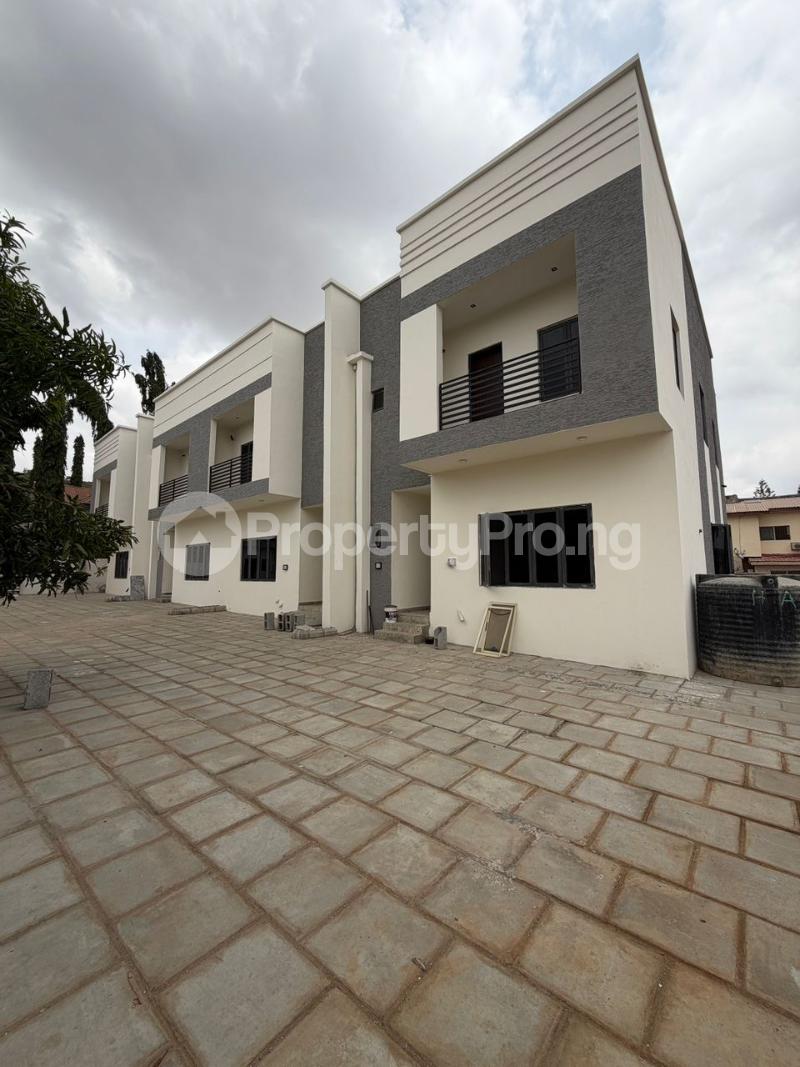 4 bedroom House for sale Gwarinpa Abuja