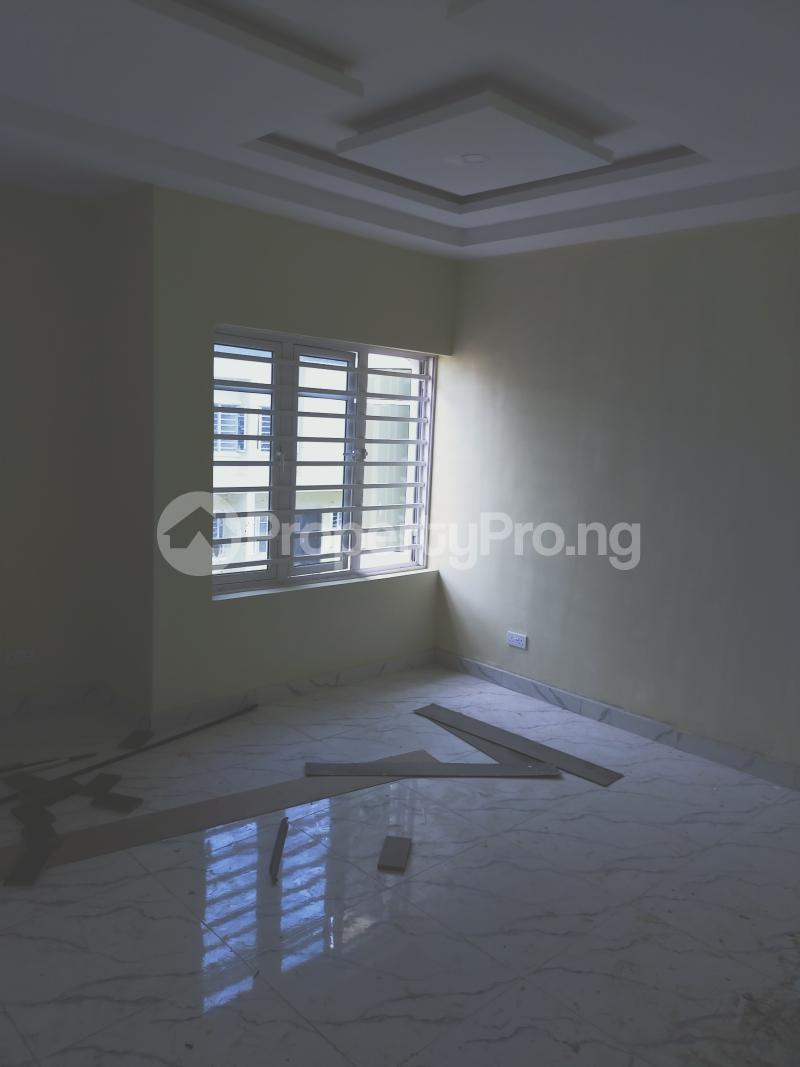 4 Bedroom House in Coker Road Ilupeju Lagos House for sale in ilupeju House in ilupeju 4