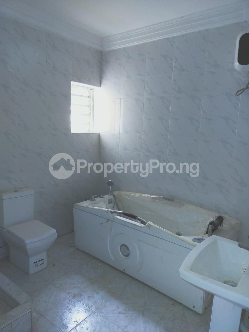 4 Bedroom House in Coker Road Ilupeju Lagos House for sale in ilupeju House in ilupeju 4