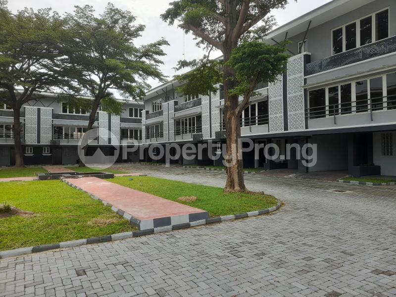 4 bedroom House for rent Off Palace Road, ONIRU Victoria Island Lagos