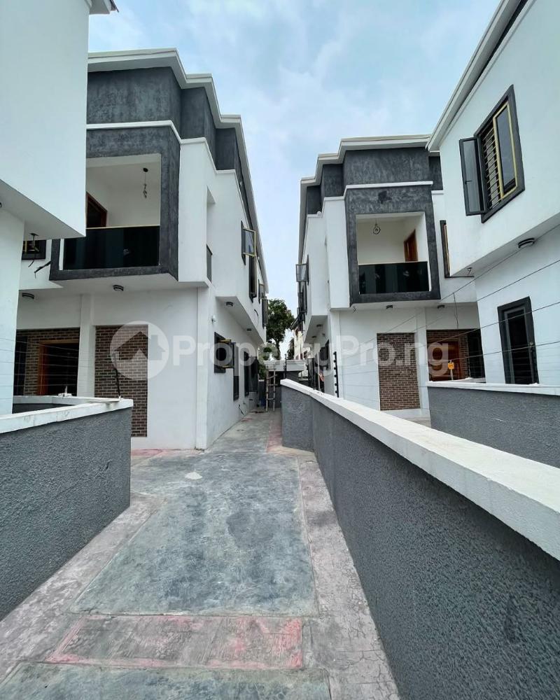 4 bedroom House for sale Thomas Estate Ajah Lagos