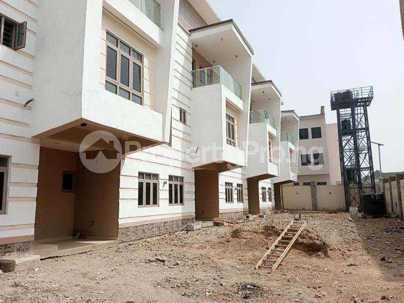4 bedroom House for sale Near Valtan Plaza Gaduwa Abuja