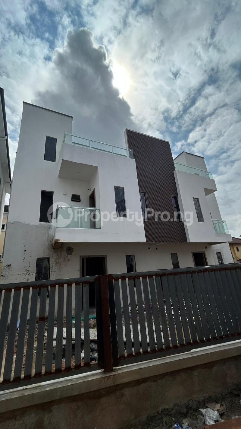 4 bedroom House for sale Millennium Estate Gbagada Millenuim/UPS Gbagada Lagos