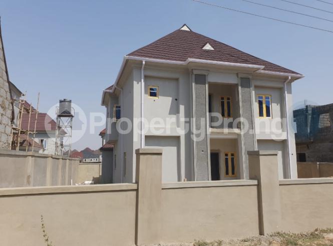 4 bedroom House for sale Lugbe Pyakasa, Airport Road, Lugbe Abuja
