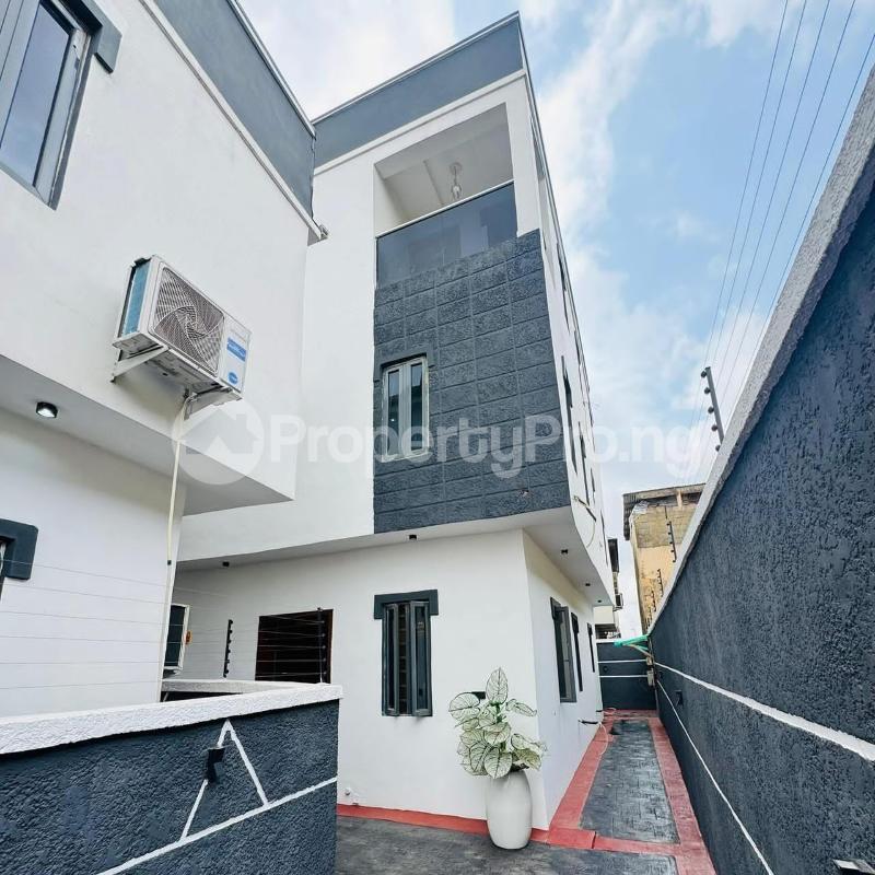 4 bedroom House for sale Ifako-ogba Ogba Lagos