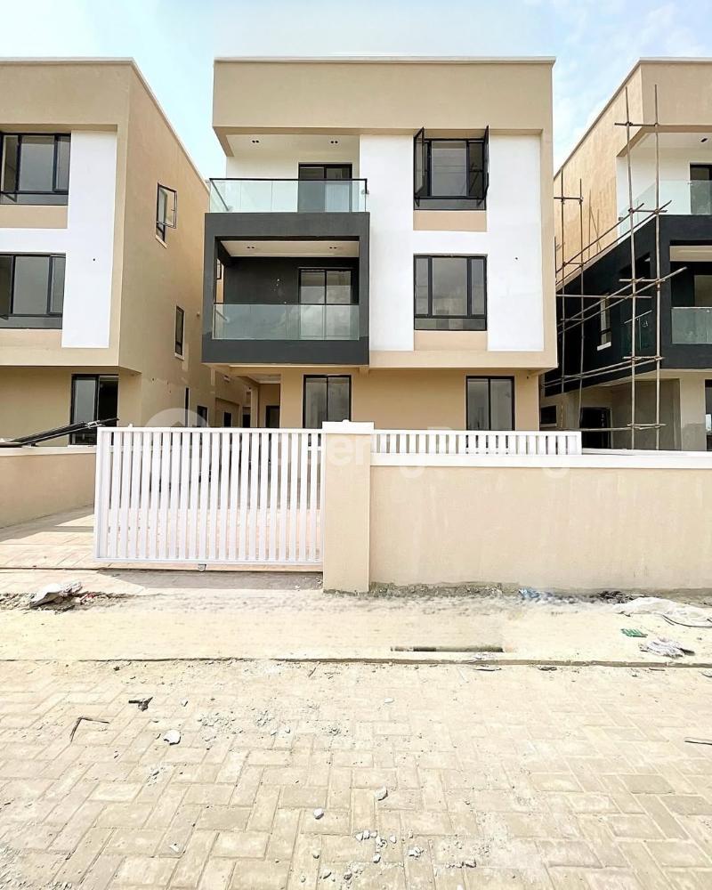 5 bedroom House for sale Osapa london Lekki Lagos
