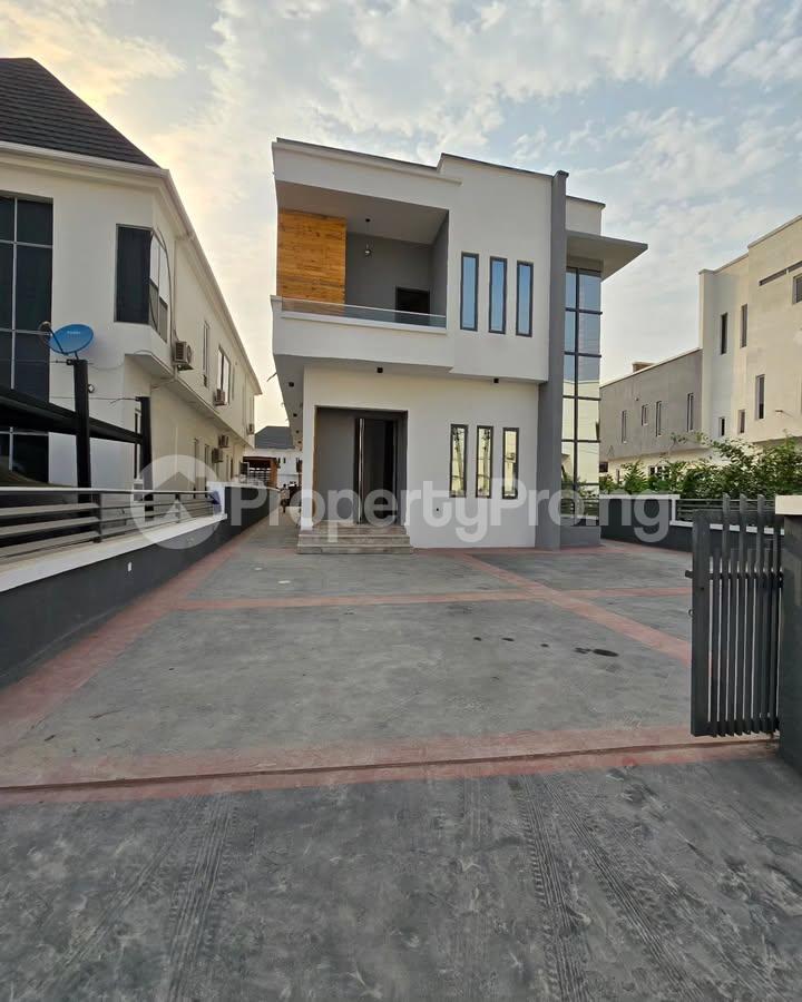 House for sale Ikota Lekki Lagos