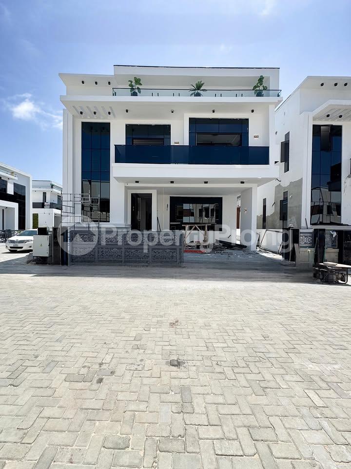 5 bedroom House for sale 2nd Toll Gate Lekki Lagos