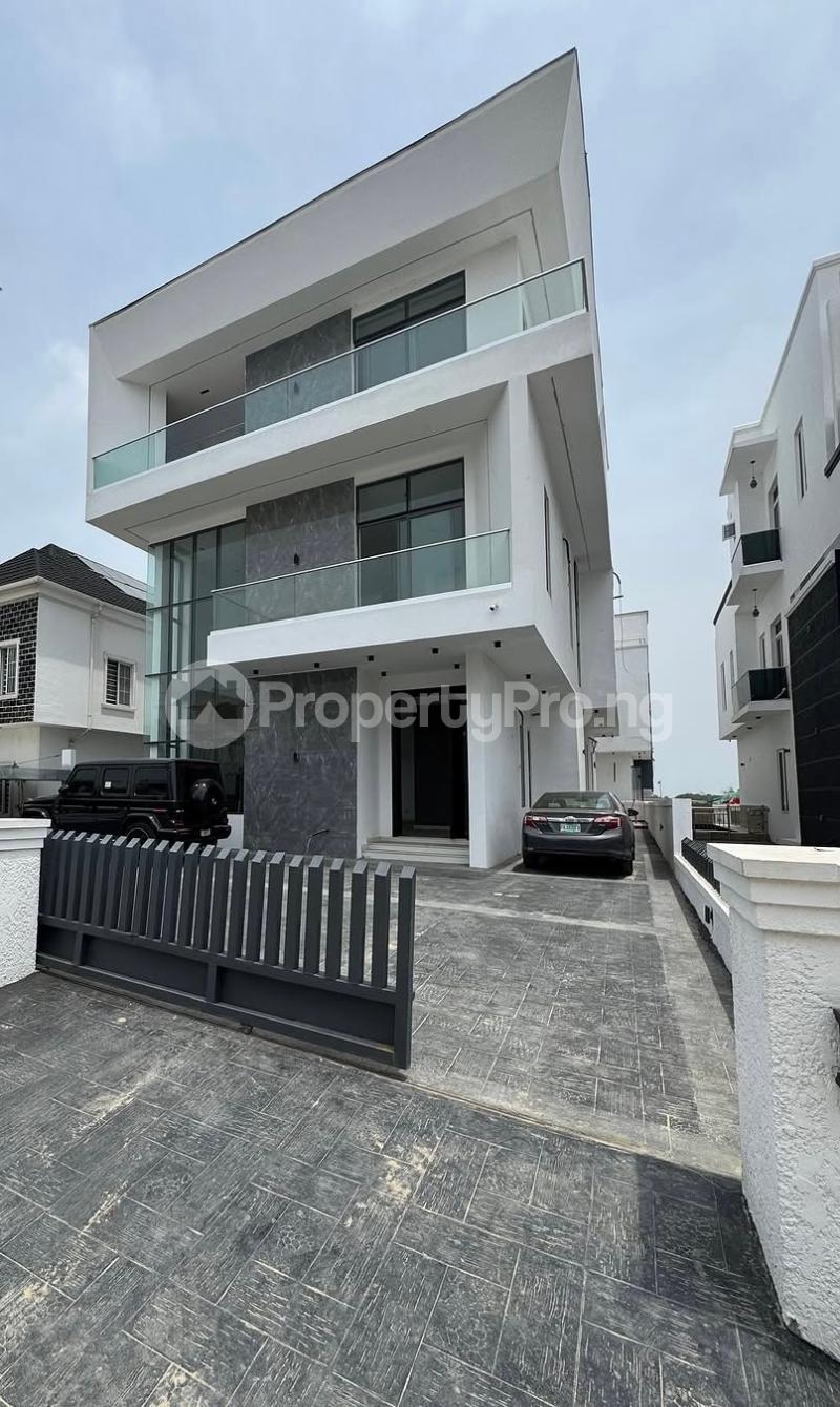 5 bedroom House for rent Ikota Lekki Lagos