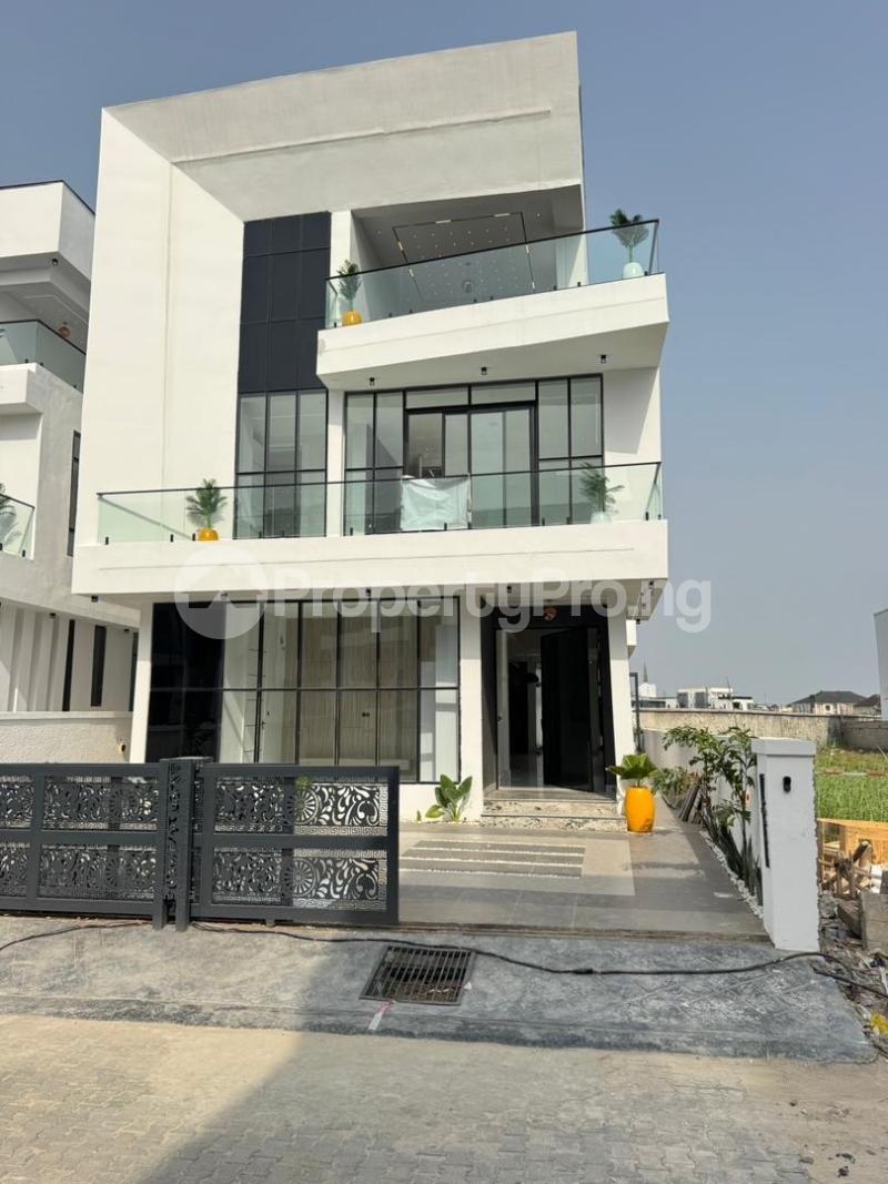 5 bedroom House for sale Chevron Lekki Lagos
